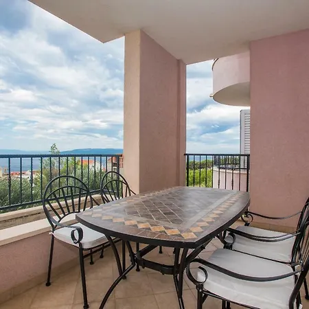 Stella Maris 아파트 *